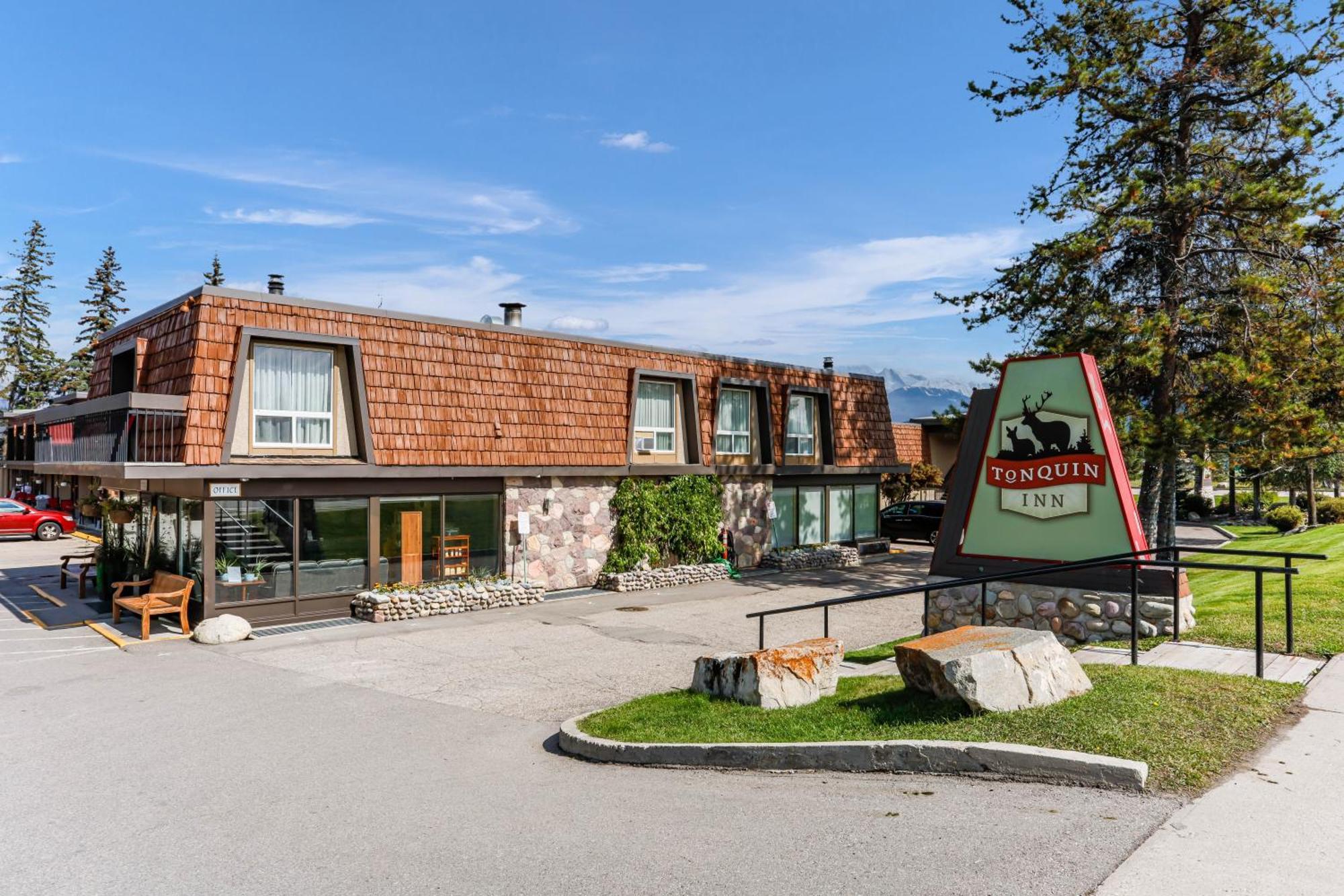 Tonquin Inn Jasper Luaran gambar