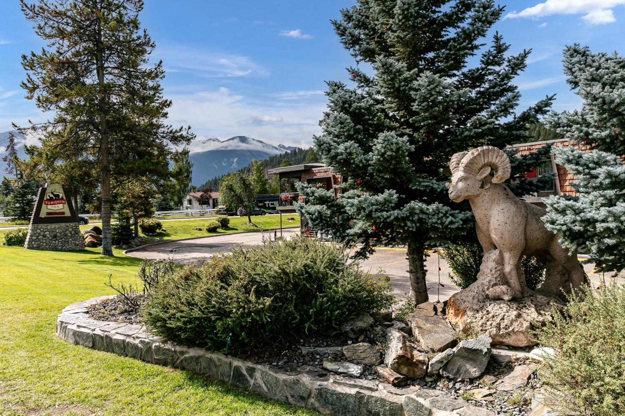 Tonquin Inn Jasper Luaran gambar